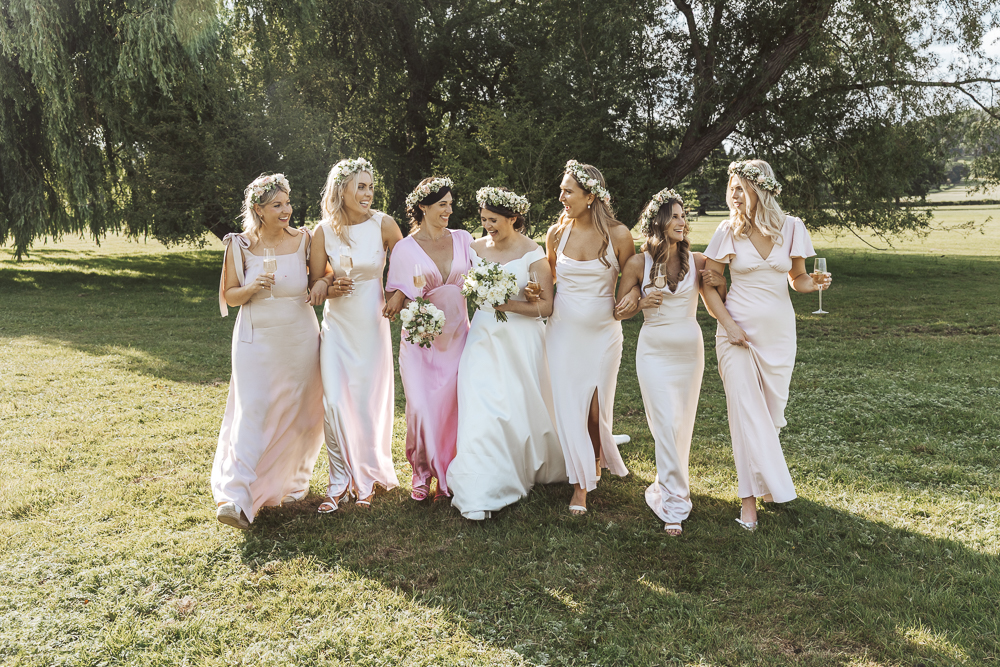 L+C-Henley-Culden-Fawley-estate-bridal-party